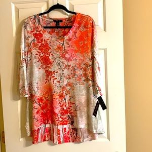 Style & Co. Catalina Hidaway Favored Flower 3/4 sleeve top.